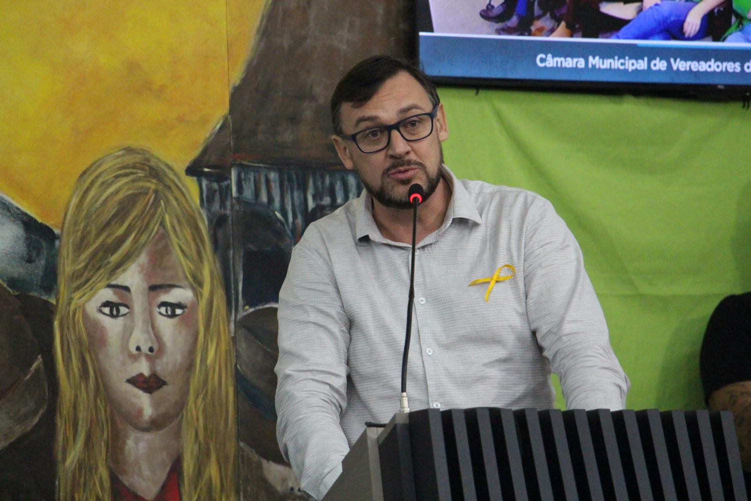 André Holdefer sugere criação de cartilha educativa de trânsito