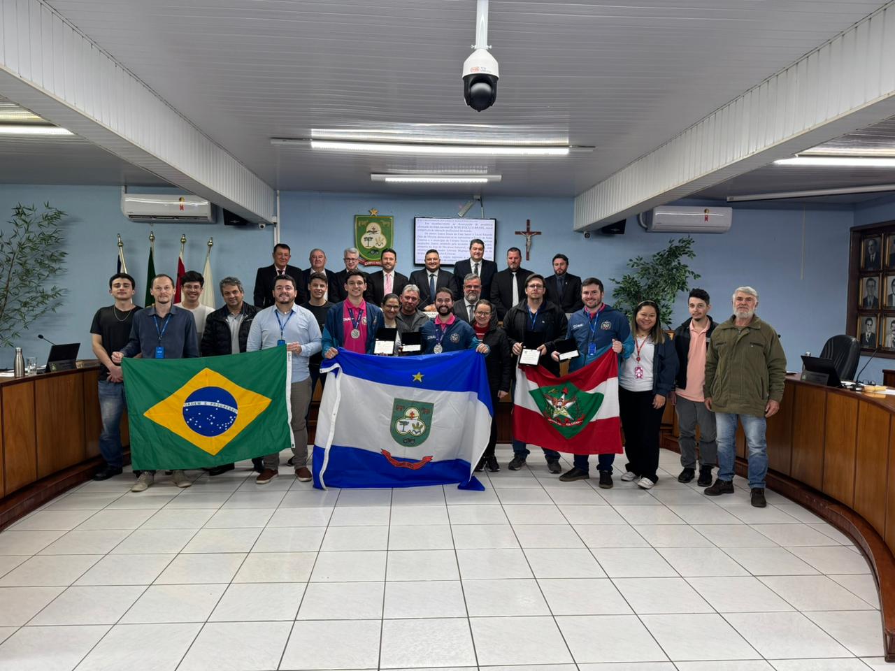 Campos Novos: Legislativo entrega moções de aplauso a participantes da WorldSkills
